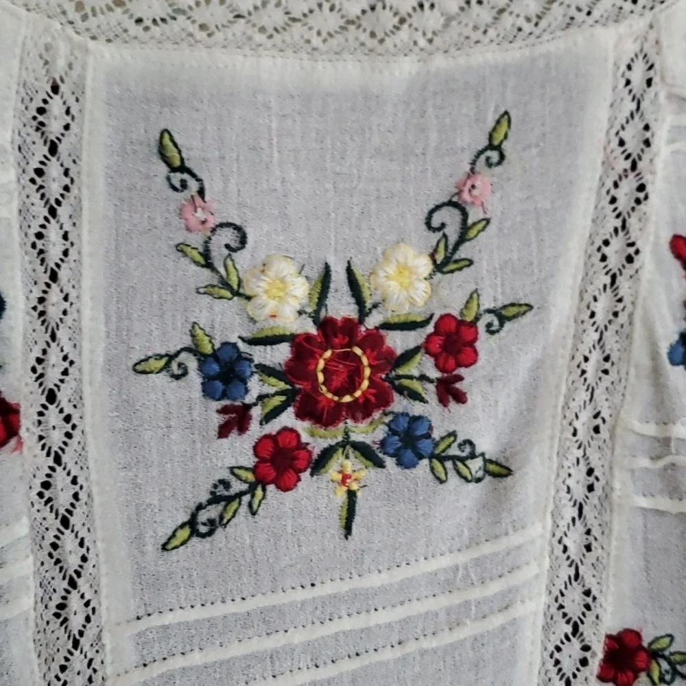 Free People Gauze Embrodery Flowers Long Sleeve Blouse